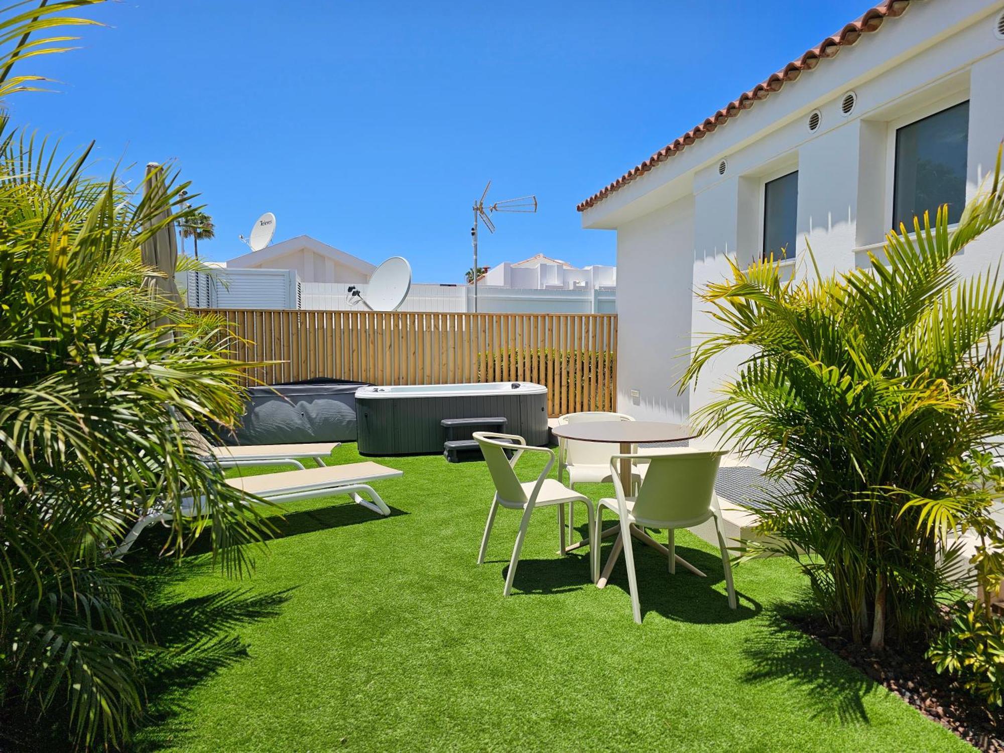 Mar Bianco - Gay Men Only Aparthotel Maspalomas  Exterior photo